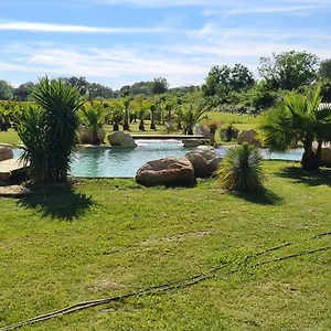 Le Mas Des Cerisiers Jacuzzi Et Sauna Inclus Pour Tous Les Logements אביניון